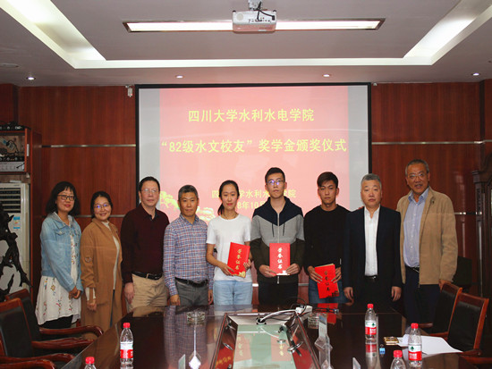 1539228220407879.jpg QQ图片20181011110516_副本.jpg