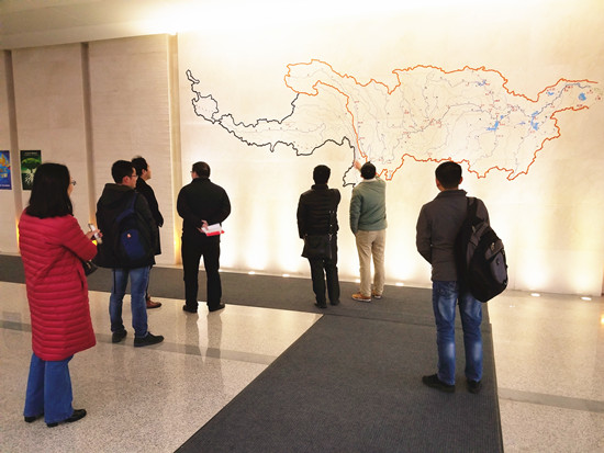 1545972765783667.jpg 参观水文局展厅_副本.jpg